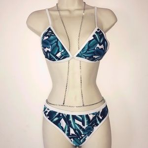 🥬 Leafy bikini set